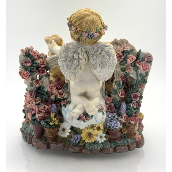 Vintage Classic Treasures Musical Cherubs Figurine – Plays “Love Is Here to Stay - Picture 3 of 13